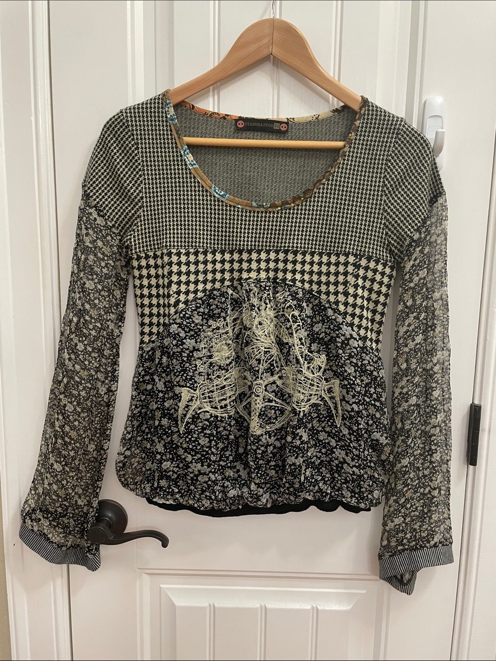 Italian Silk and Wool Blend Top in Black and Cream